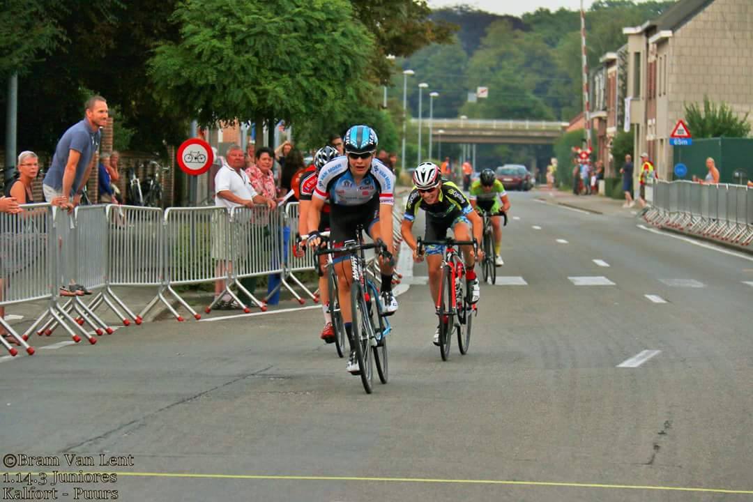Rune Herregodts sluit vakantie af met zege in Puurs cyclingsite.be